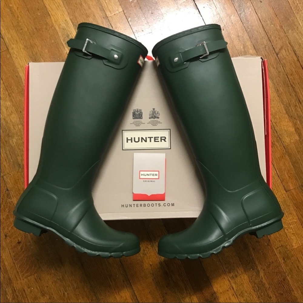 Hunter Matte Green Boots